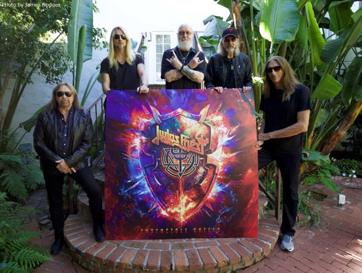 JUDAS PRIEST、来年3/8リリースのニュー・アルバム『Invincible Shield』より1stシングル「Panic  Attack」配信開始！リリック・ビデオも公開！ | 激ロック ニュース